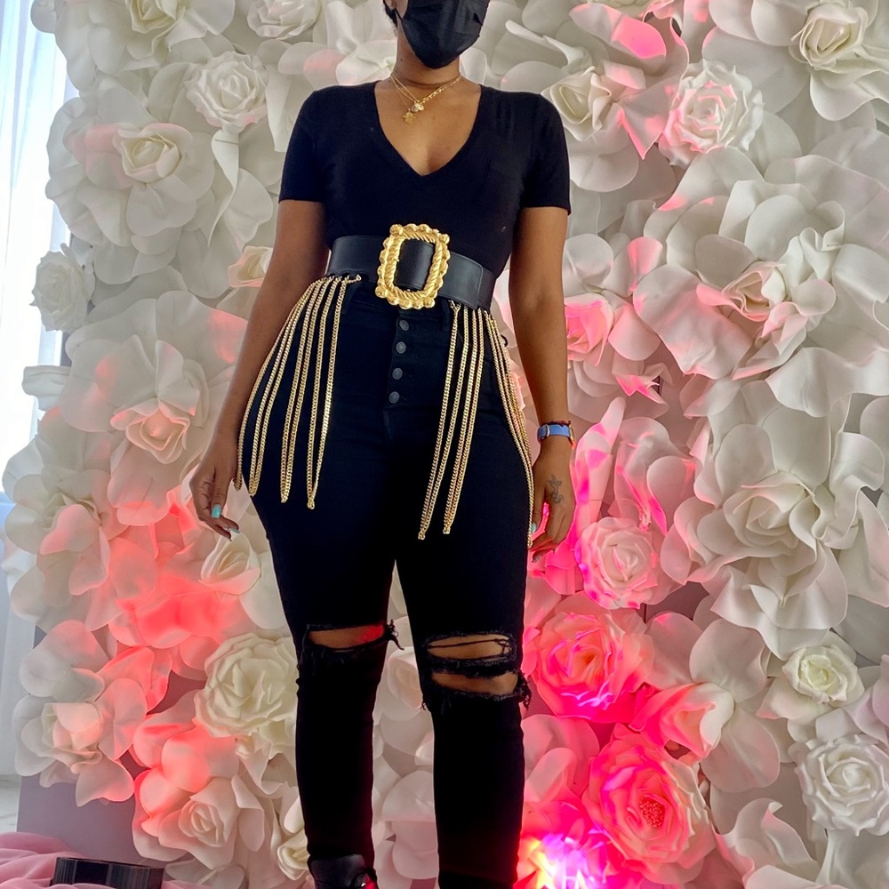 Cleo Metal Chain Leather Belt in Gold - Picture 5 of 5